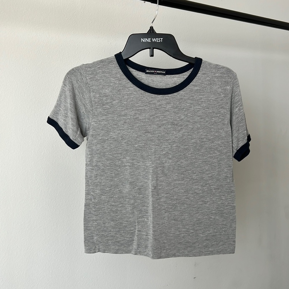 brandy melville cropped shirt